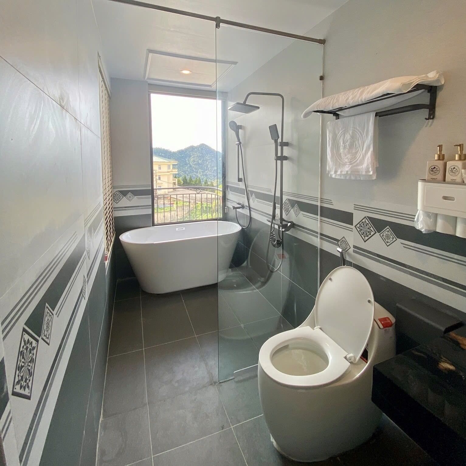 Doppelzimmer zur Einzelnutzung, Bergblick | Badezimmer