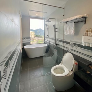 ห้องดับเบิลสำหรับพักเดี่ยว, วิวภูเขา | ห้องน้ำ