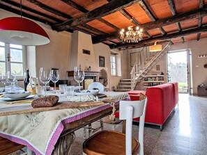 Dining - Stunning private villa with private pool, WIFI, TV, terrace, pets allowed and panoramic view (Barga)