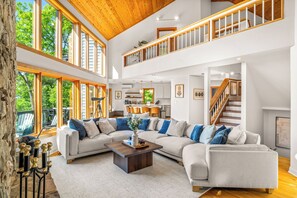 Living area - Wildbriar Lodge • Luxe 6BR, 6,000 SqFt w/ Theater, Karaoke, Sauna & Sunset Views (Nellysford)