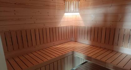 Comfortable Holiday Home, Pool, Sauna, Jacuzzi