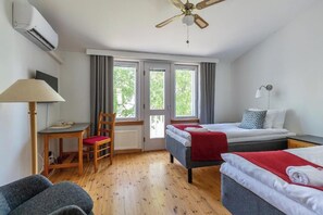 Strykejern/-brett, wi-fi (inkludert) og sengetøy
