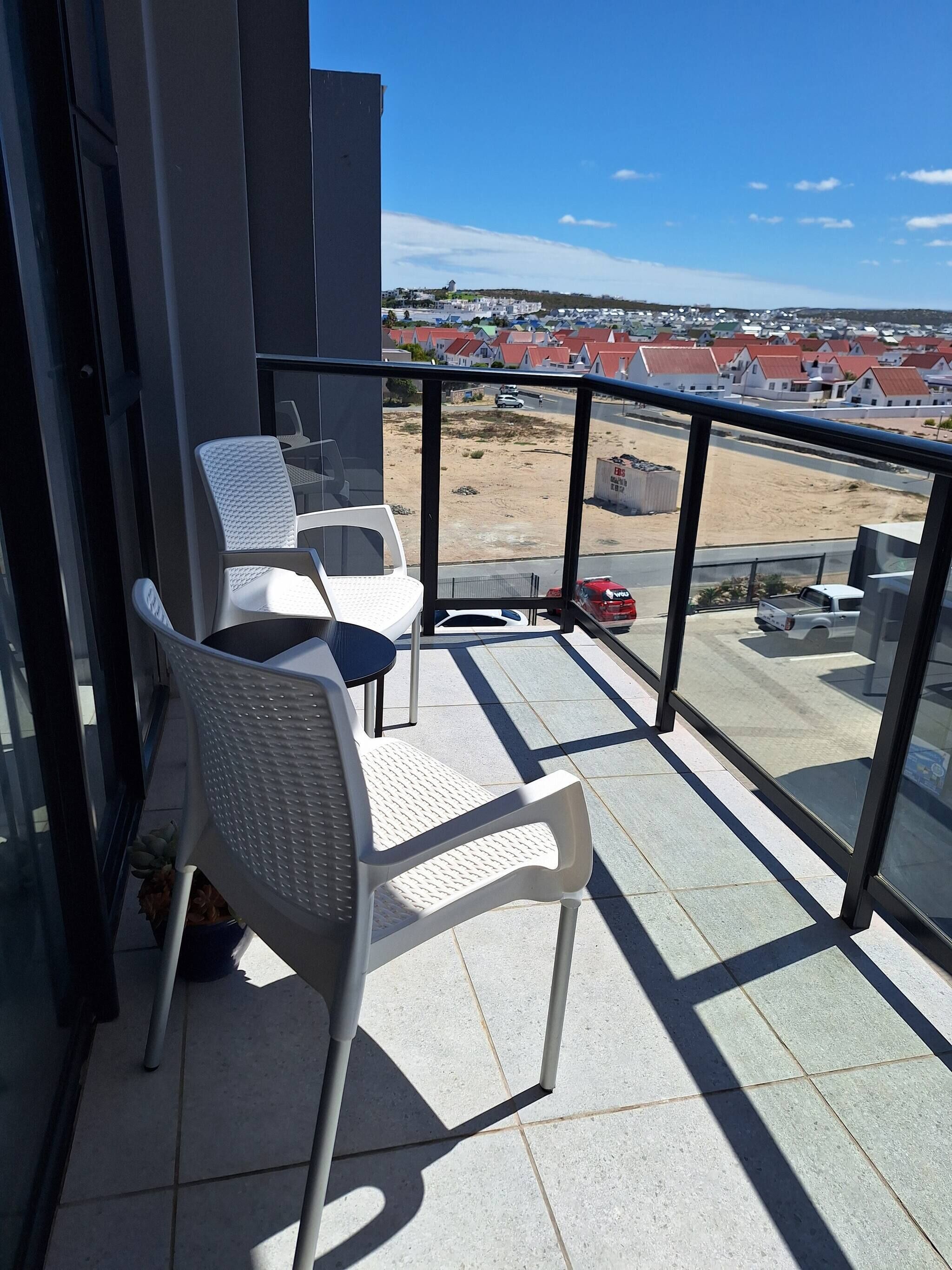 Leilighet, 2 soverom, terrasse | Balkong