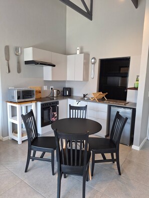 Apartment, 2 Bedrooms, Patio | Interior - Apartment in Langebaan (Langebaan)