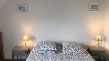 5 slaapkamers, een strijkplank/strijkijzer, wifi, beddengoed