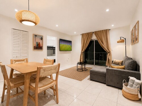 Entire apartment 2 bedroom 2 bath