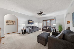 Maison, 3 chambres | Aire de séjour | Téléviseur connecté