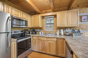 Cabin, 2 Bedrooms | Private kitchen | Fridge, oven, coffee/tea maker, toaster - Black Bear Hideaway 2 Bedroom Home (Sevierville)