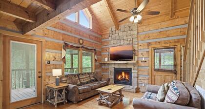Black Bear Hideaway 2 Bedroom Home