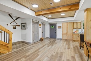 Cabin, 3 Bedrooms | Interior