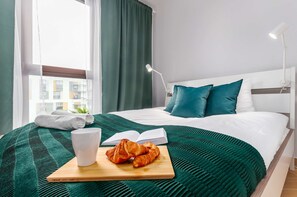 1 bedroom, iron/ironing board, travel cot, WiFi - Comfortable Apartment in Warsaw | Parking | Balcony (Warszawa)