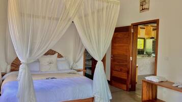 Luxury Villa, Pool View