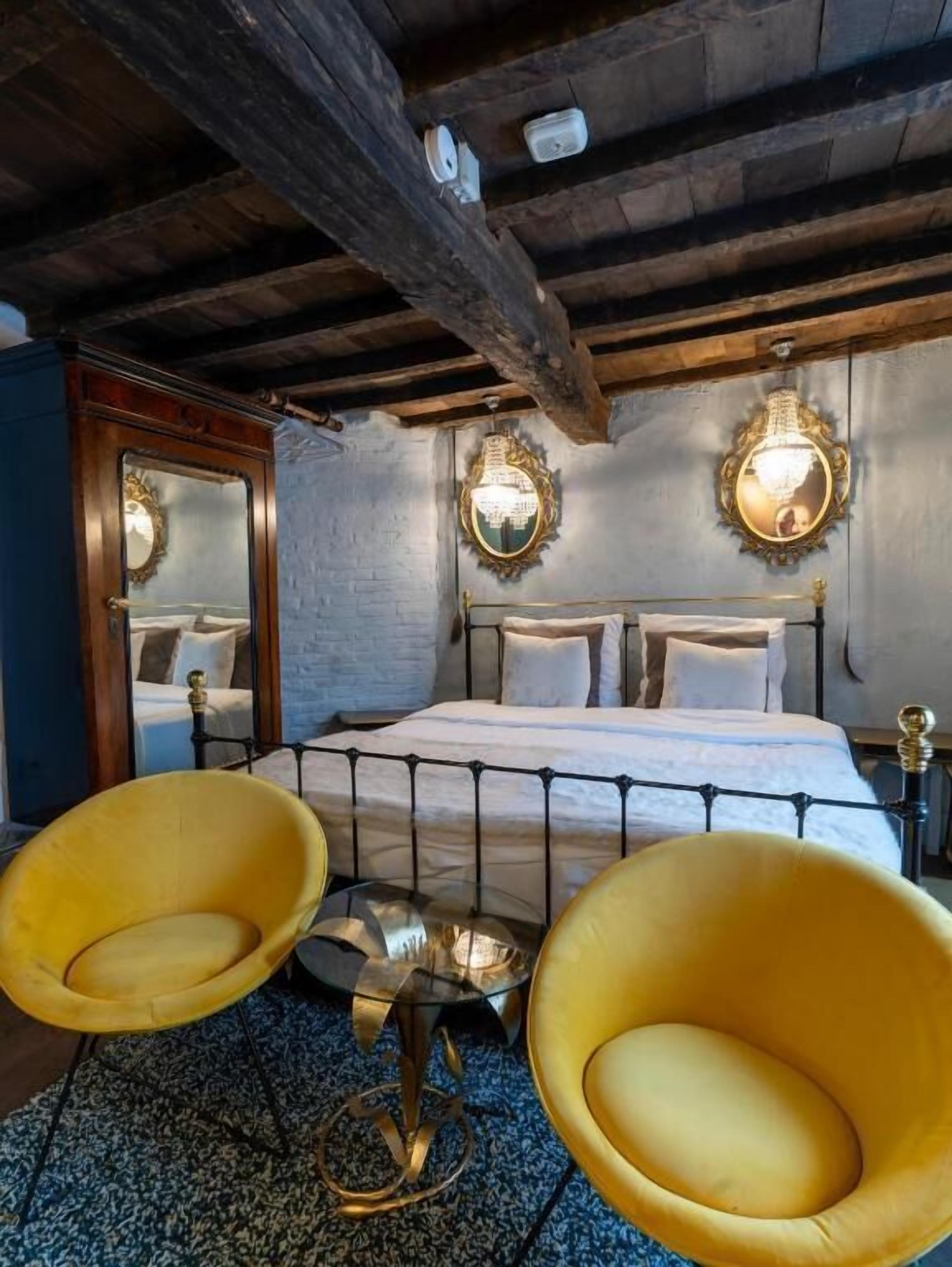 Deluxe Double Room, City View