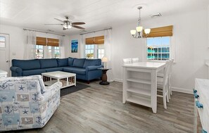 Smart TV, stereo - Great Location for Family fun at Jolly Roger and Boardwalk! (Ocean City)