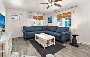 Smart TV, stereo - Great Location for Family fun at Jolly Roger and Boardwalk! (Ocean City)