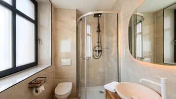 Een douche, een haardroger