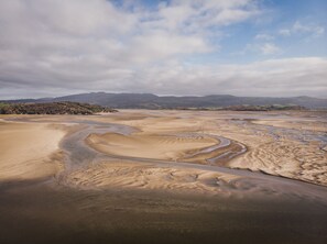 Beach - Beautifully Converted Workshop Close to the Beach | Gweithdy-Bronafon (Borth y Gest)