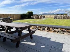 Outdoor dining - Large Holiday Cottage in Harlech | Bodeithin (Harlech)