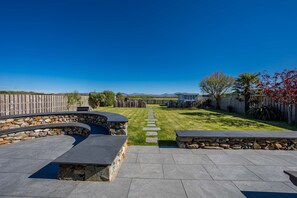 Terrace/patio - Large Holiday Cottage in Harlech | Bodeithin (Harlech)