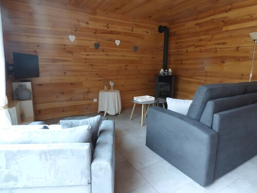 Chalet 'Le Ch'ti  Lecelles' with Private Terrace and Private Garden