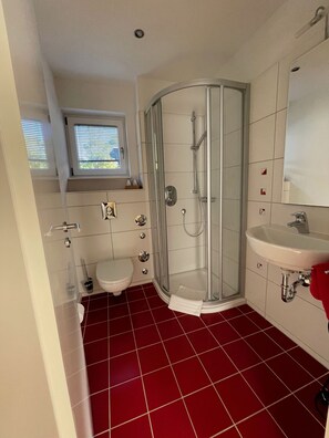 Bathroom - Vrbo Property (Zeuthen)