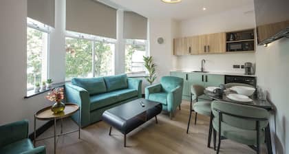 The Sixty 19 Stylish Studios and Apt.