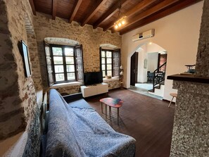 Living area - MB142 (Bodrum)