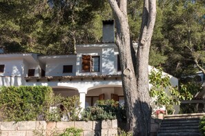 Exterior - Beautiful house with WIFI, air conditioning and pool in exclusive urbanization (Cala San Vicente, Pollensa)
