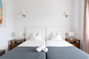 3 Schlafzimmer, Schreibtisch, Bügeleisen/Bügelbrett, kostenloses WLAN