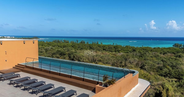 Ixuh Ocean Front 5 Ave Playa Del Carmen - Playa del Carmen