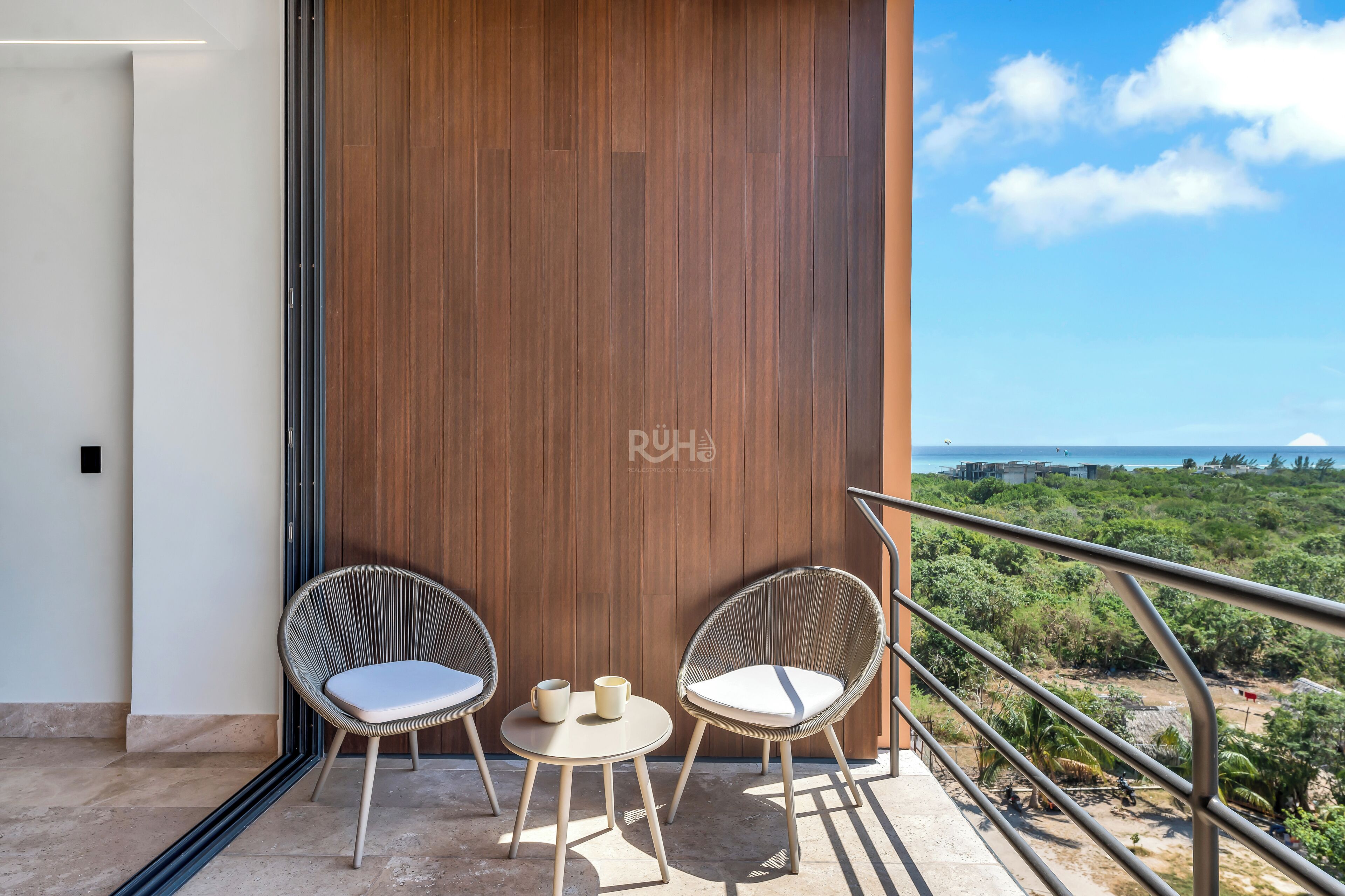 Luxury Studio, Balcony, Partial Ocean View | Terrace/patio