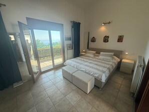 Room - 3-bedroom villa in beautiful Possidi with spectacular sea view steps from beach (Possidi)