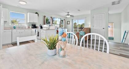 Beachfront Duplex 6BR/4BA – 16+ Guests – Paradise Park, Melbourne FL