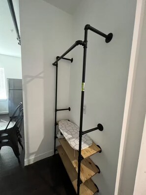 Interior - Sweet W. Campus Getaway - Rest & Relax for SXSW (Austin)
