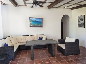 TV - Stunning villa for 13 in Costa Esmeralda. Features a unique open-concept lounge, private pool, sports courts, and fire pit. Only a 10-min walk to the beach. All 4 bedrooms have ensuite bathrooms. Perfect for families and groups! (San Carlos)