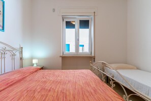 1 habitación y ropa de cama 
