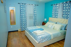 2 habitaciones, tabla de planchar con plancha, wifi y ropa de cama 