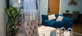 The Cozy Mood 2-bedroom apartment in tranquil Dayton with AC