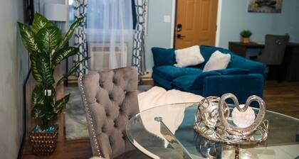 The Cozy Mood 2-bedroom apartment in tranquil Dayton with AC