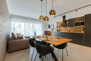 Interior - Apartement "Garden Vill" with Garden, Terrace & Wi-Fi (Peschiera del Garda)