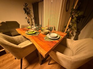Dining - Exclusive Business Apartment in Prime Location – Stylish (Rodgau)
