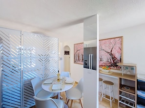 Kitchen / Dining Room - Le Mas des Oliviers by Interhome (Saint Cyprien)