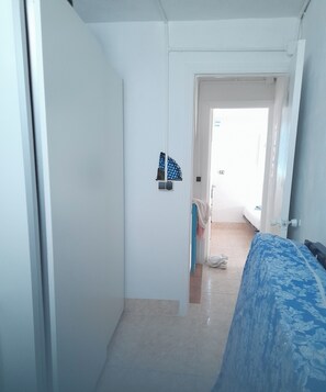 2 soverom, strykejern/-brett, wi-fi (inkludert) og sengetøy