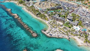 On the beach - Ocean Pearl | Luxury Oceanfront at Mambo Beach (Bapor Kibra)