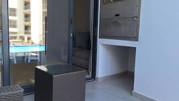 Apartment, 1 Bedroom, Patio | Exterior detail