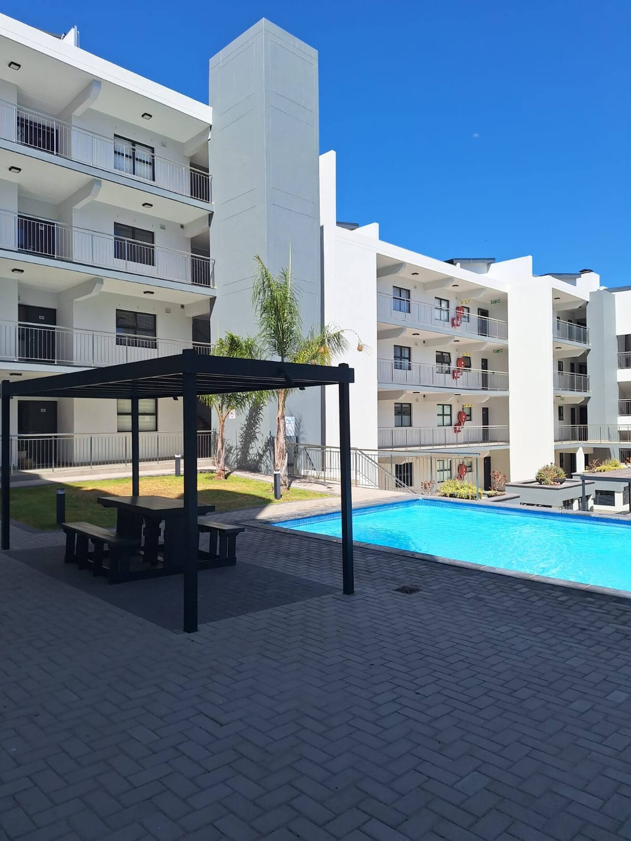 Departamento, 1 habitación, patio | Alberca | Alberca al aire libre 