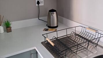 Apartemen, 1 kamar tidur, patio | Dapur pribadi