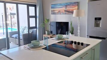 Apartment, 1 Bedroom, Patio | Interior