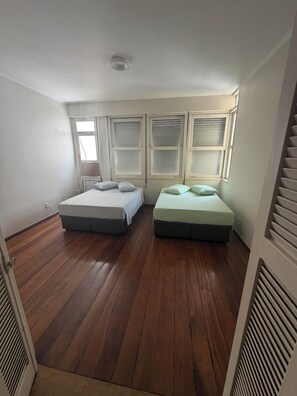 Room - Lovely Copacabana Beach 5-bedroom Penthouse in vibrant Rio de Janeiro (Rio de Janeiro)