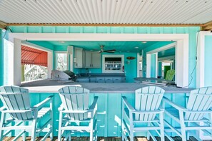 Property grounds - Cozy Canal Casita with Coastal Vibes & Water Views (Rockport)